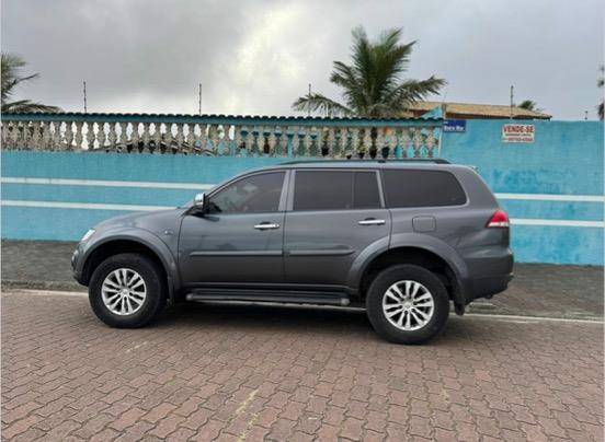 MITSUBISHI PAJERO 2016