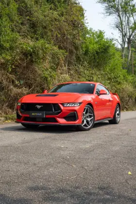 FORD MUSTANG 2024