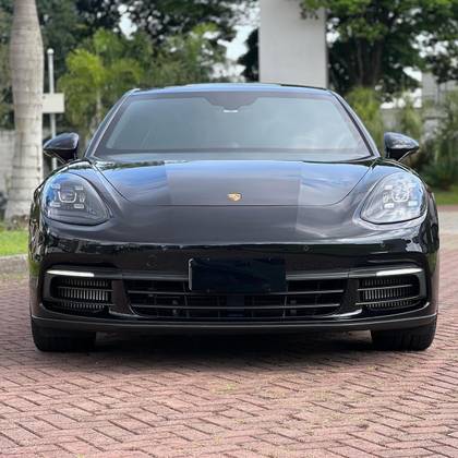 PORSCHE PANAMERA 2020