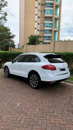 PORSCHE CAYENNE 2012