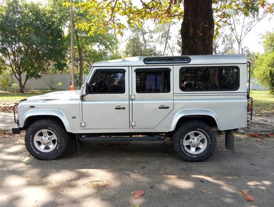 LAND ROVER DEFENDER 2010