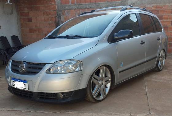 VOLKSWAGEN SPACEFOX 2009