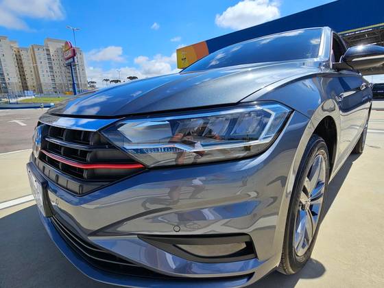 VOLKSWAGEN JETTA 2019