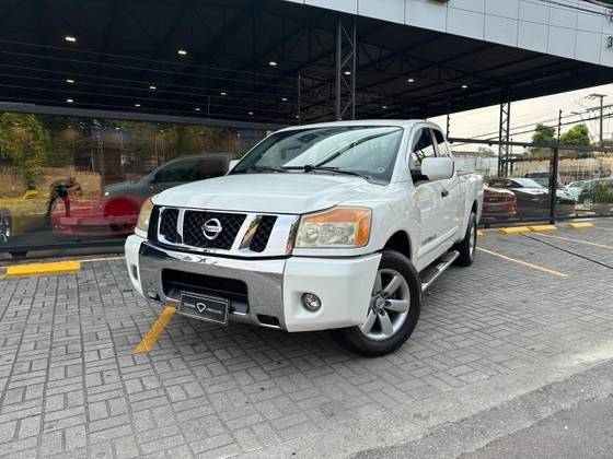 NISSAN FRONTIER 2010