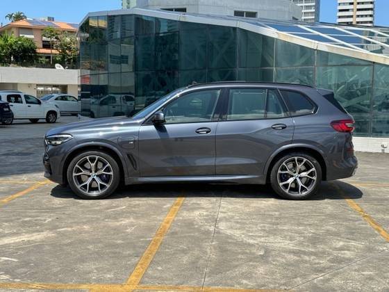BMW X5 2021