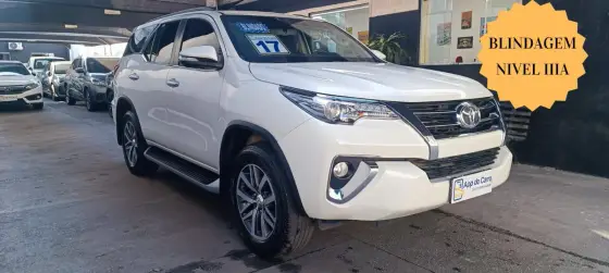 TOYOTA HILUX SW4 2017