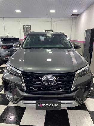 TOYOTA HILUX SW4 2021