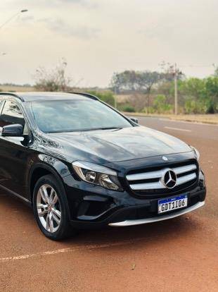 MERCEDES-BENZ GLA 200 2016