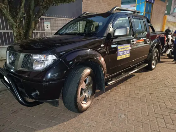NISSAN FRONTIER 2013