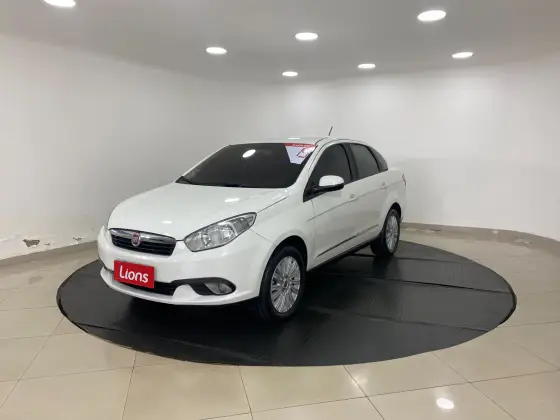 FIAT GRAND SIENA 2015