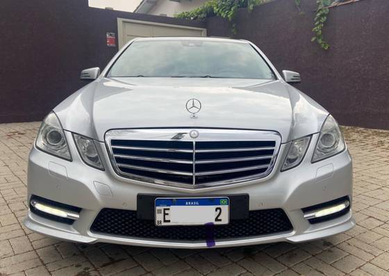 MERCEDES-BENZ E 250 2012