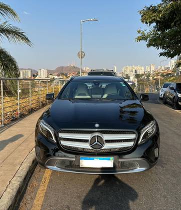 MERCEDES-BENZ GLA 200 2016