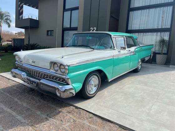 FORD FAIRLANE 1959