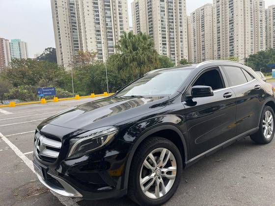 MERCEDES-BENZ GLA 200 2016
