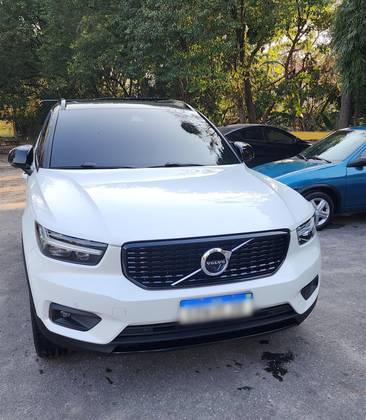 VOLVO XC40 2020