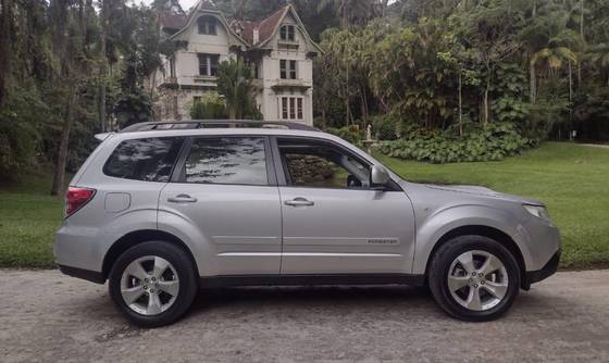 SUBARU FORESTER 2010