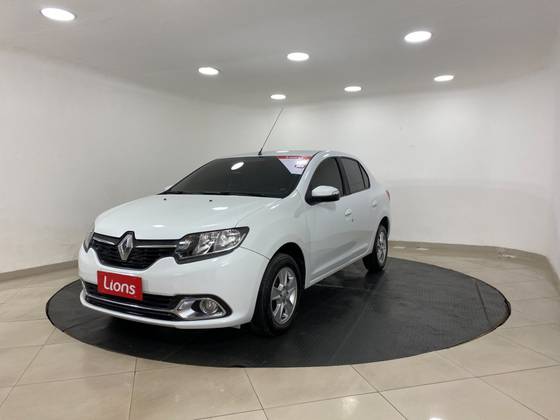 RENAULT LOGAN 2015
