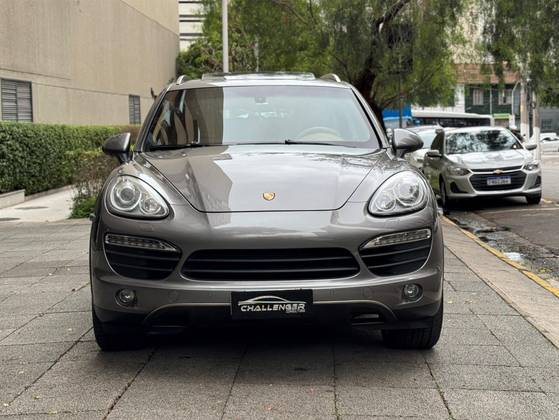 PORSCHE CAYENNE 2012