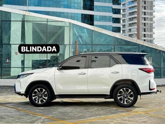 TOYOTA HILUX SW4 2022