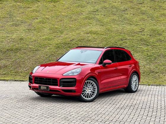 PORSCHE CAYENNE 2022