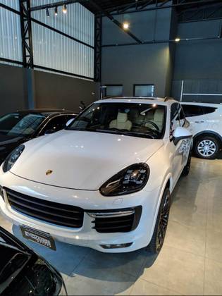 PORSCHE CAYENNE 2015