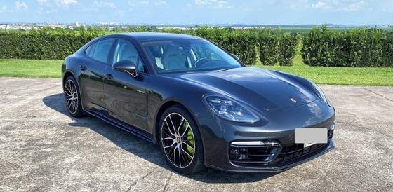 PORSCHE PANAMERA 2021