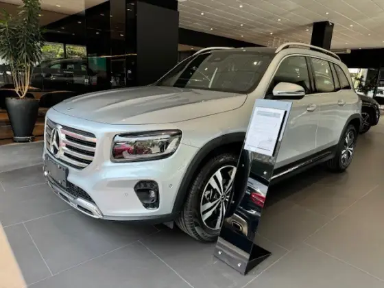 MERCEDES-BENZ GLB 220 2025