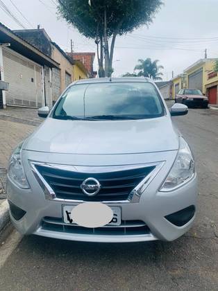 NISSAN VERSA 2019