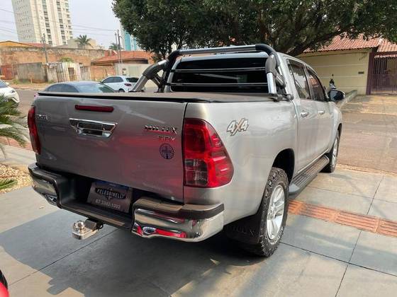 TOYOTA HILUX 2018