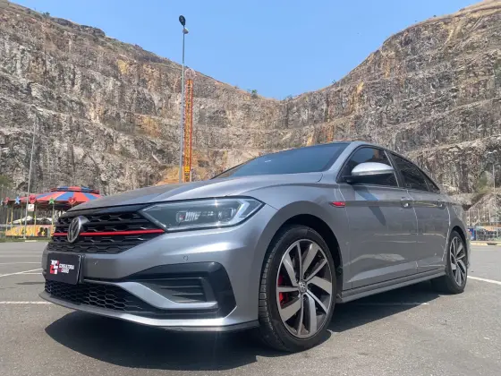 VOLKSWAGEN JETTA 2020