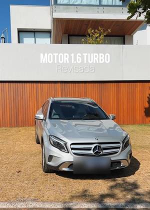 MERCEDES-BENZ GLA 200 2015