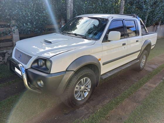 MITSUBISHI L200 2009