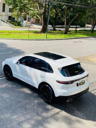 PORSCHE CAYENNE 2019