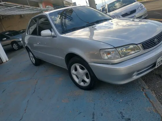 TOYOTA COROLLA 2000