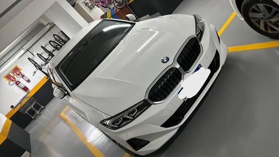 BMW 320i 2023