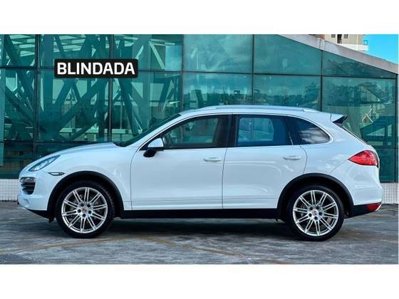 PORSCHE CAYENNE 2012