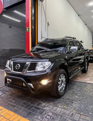 NISSAN FRONTIER 2014