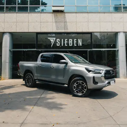 TOYOTA HILUX 2021