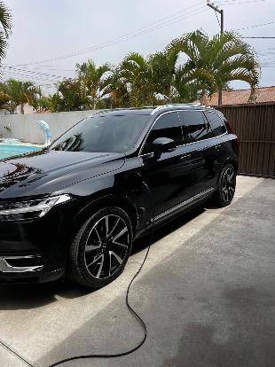 VOLVO XC90 2023
