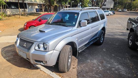 MITSUBISHI PAJERO 2008