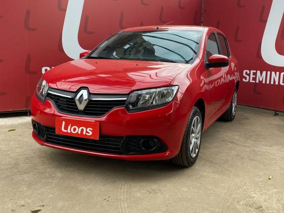 RENAULT SANDERO 2015