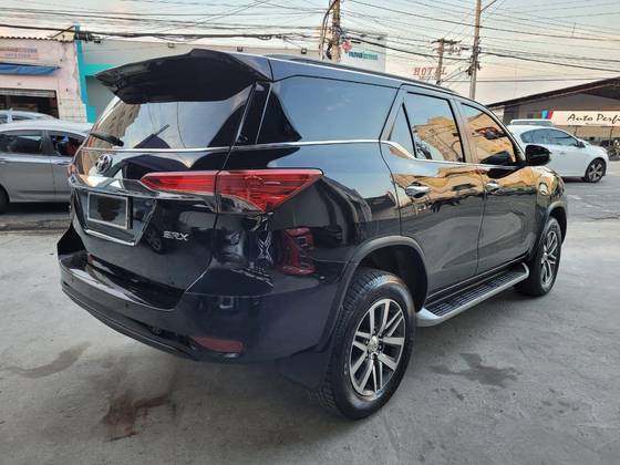 TOYOTA HILUX SW4 2018