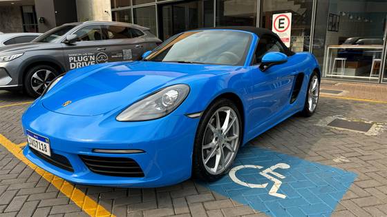 PORSCHE 718 2024