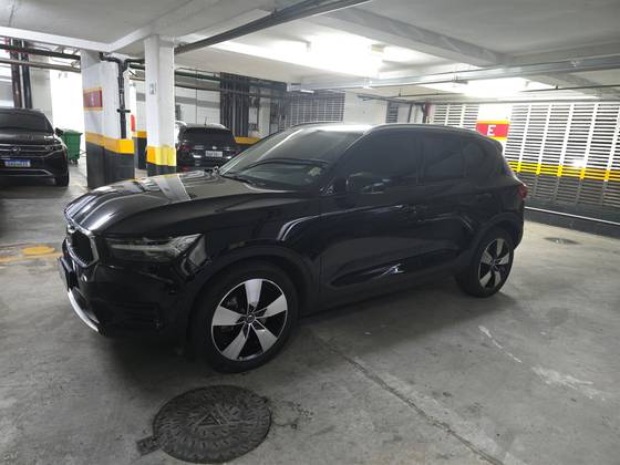 VOLVO XC40 2020