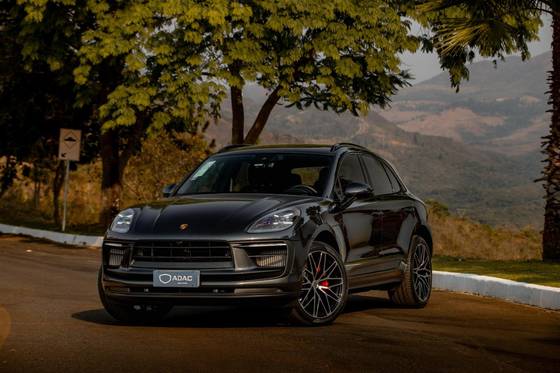 PORSCHE MACAN 2024