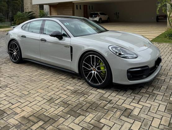 PORSCHE PANAMERA 2023