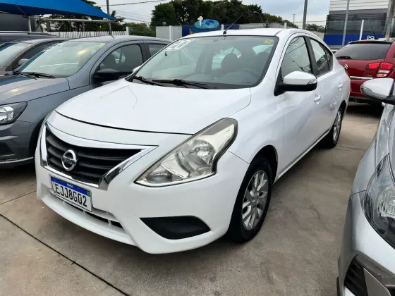NISSAN VERSA 2020