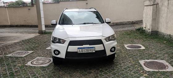 MITSUBISHI OUTLANDER 2012