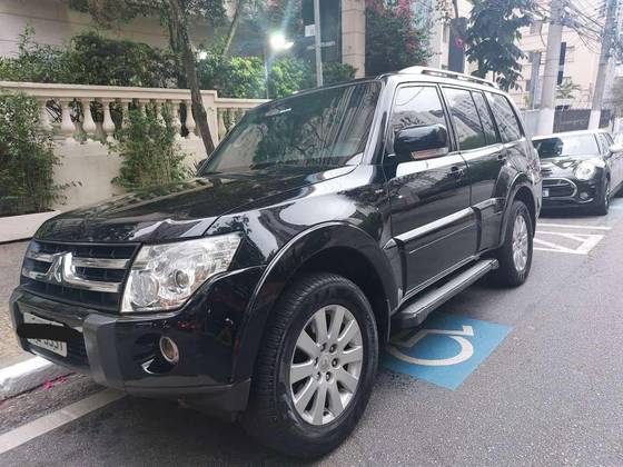 MITSUBISHI PAJERO FULL 2008
