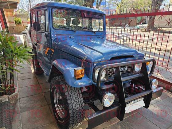 TOYOTA BANDEIRANTE 1985